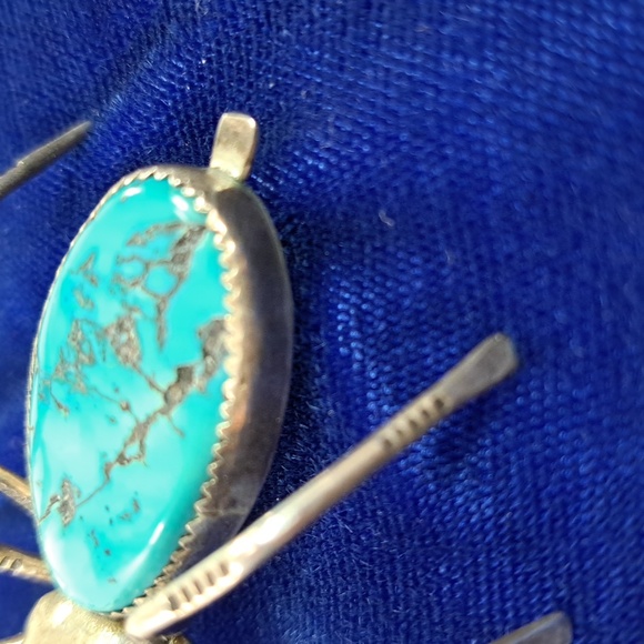 Vintage Native American Turquoise & Sterling Silver Spider Pin Brooch - Picture 6 of 12